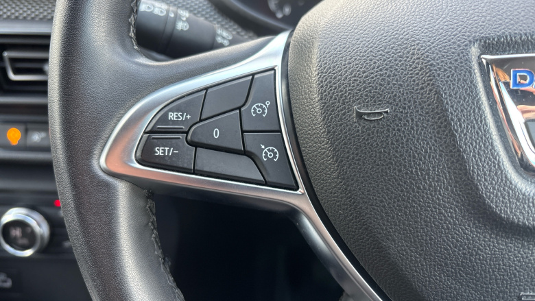 Dacia Jogger 1.0 TCe Extreme SE 5dr Petrol Estate